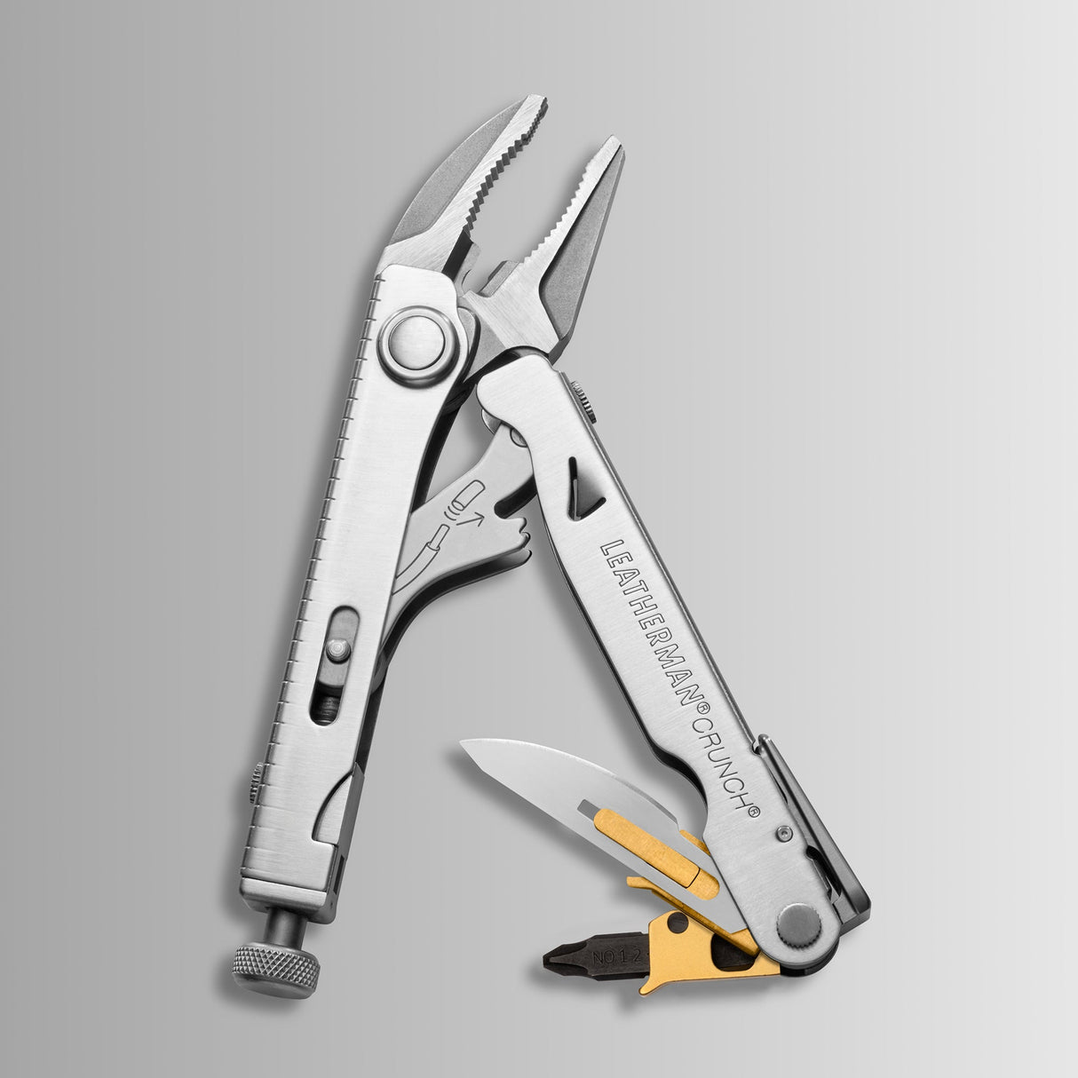 Translation missing: fr.Stainless steel Batch #008: Captain's Crunch multitool open, showing pliers, blade, and bit driver